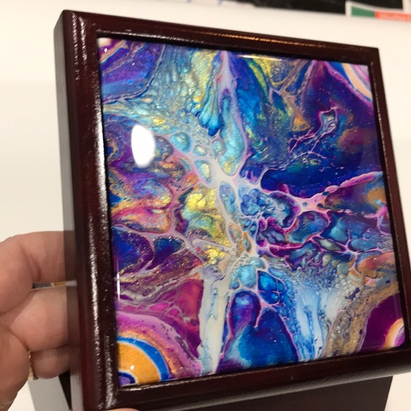 NWOT Memory Box, Jewelry Box, Keepsake, Abstract - Picture 8 of 10